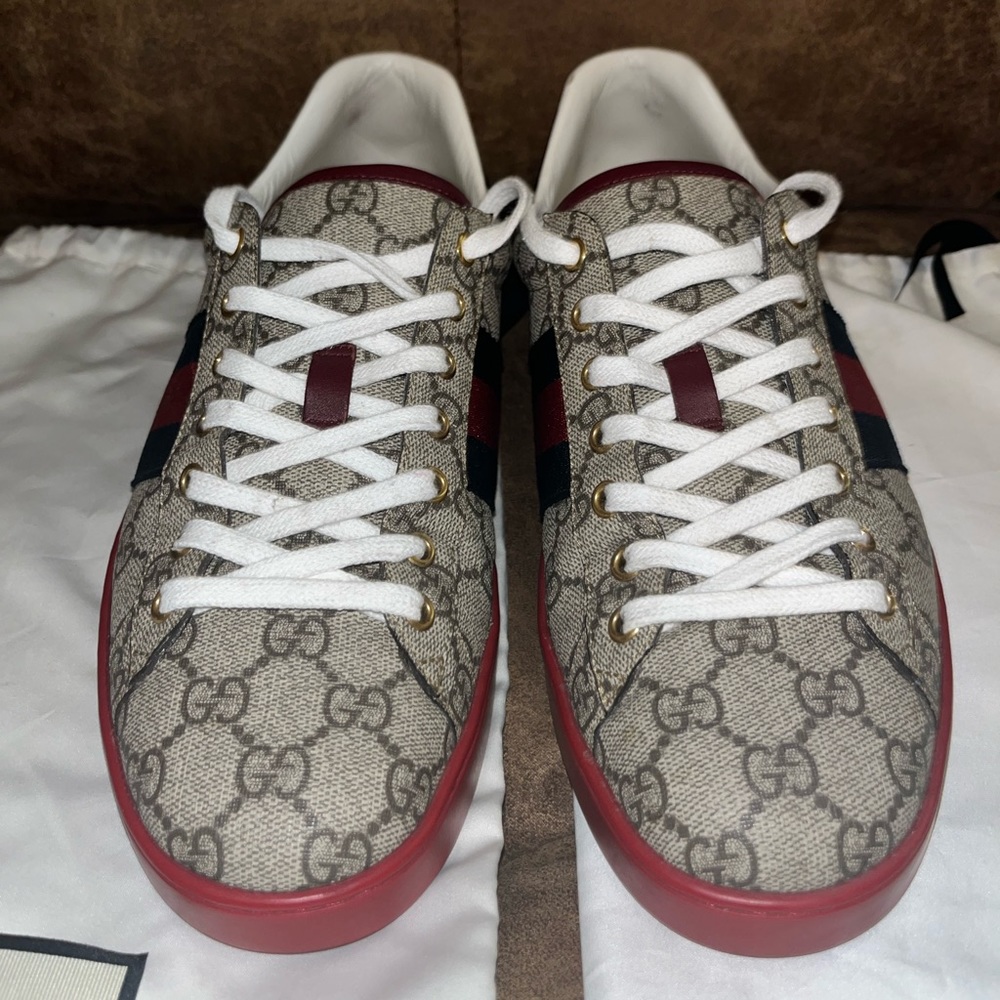 Gucci Mens Ace GG Supreme Sneakers